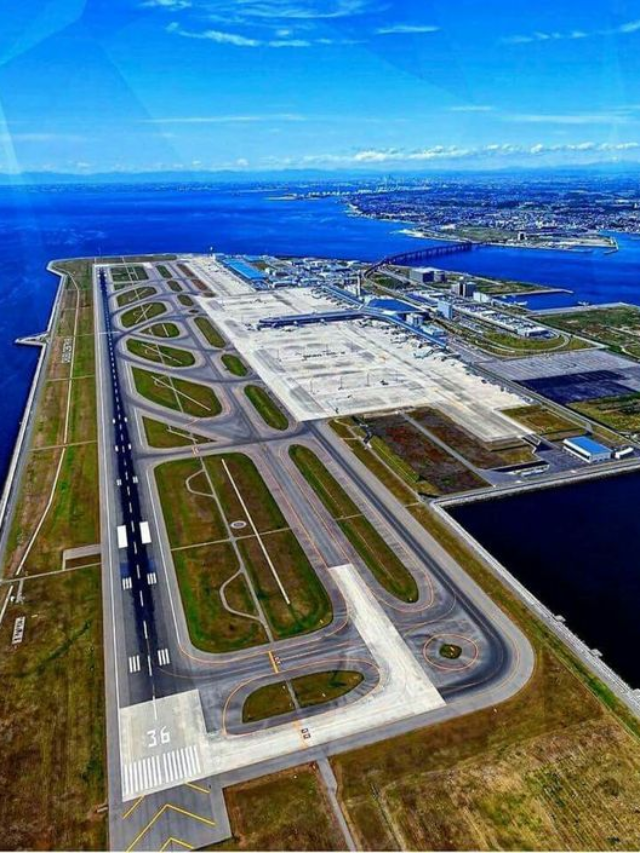 10 Scenic Island Airport Around The World