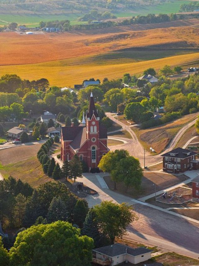 10 Best Places to visit in Nebraska