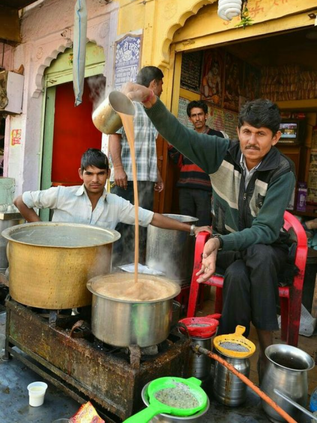 10 Best Street Food In Delhi You Must Try In 2024