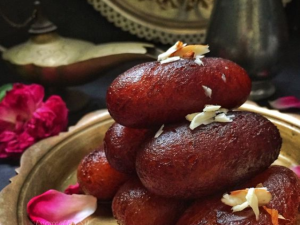 10 Famous Bengali Sweets That You Must Try Once