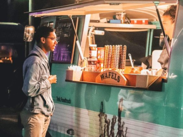 10 Delicious Food Trucks to Try Across the USA