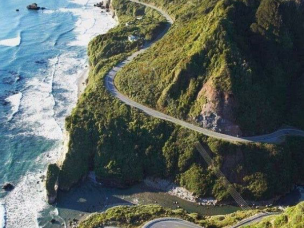 10 Essential Coastal Towns to Visit on the Pacific Coast Highway